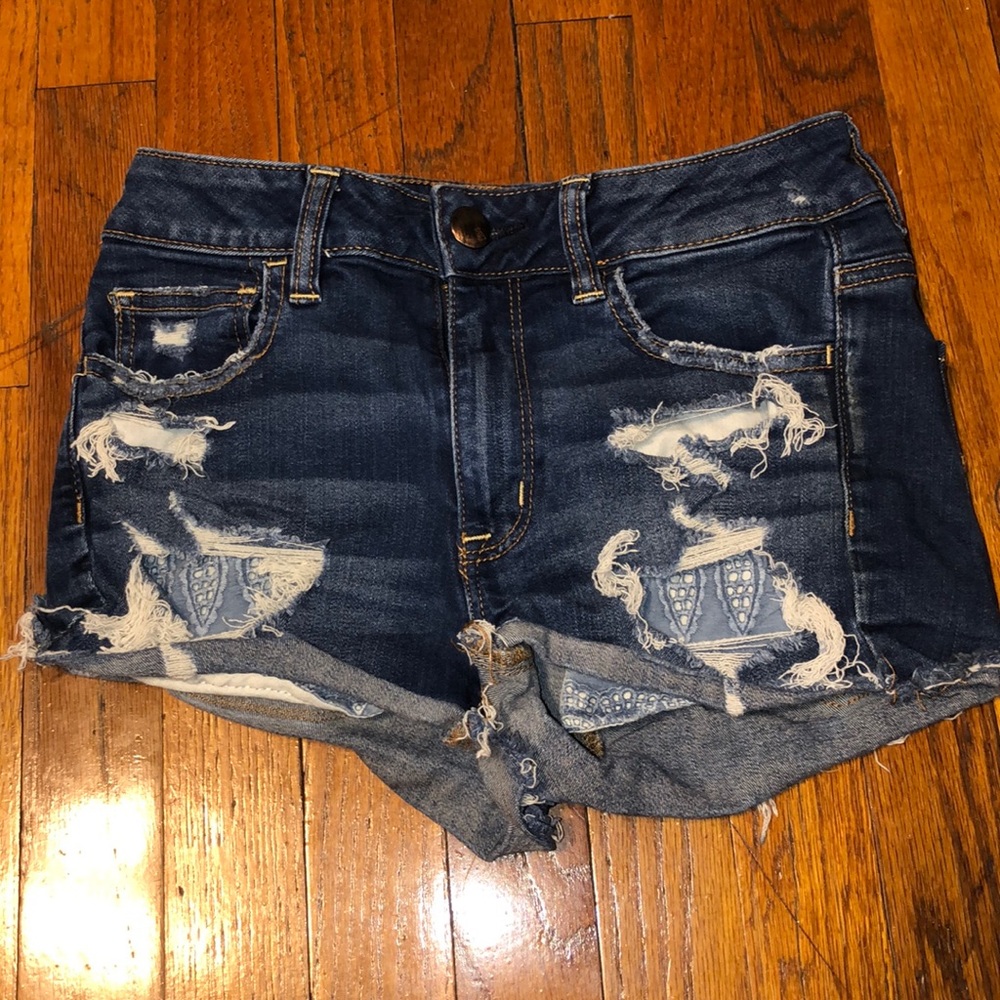 AMERICAN EAGLE // JEAN SHORTS